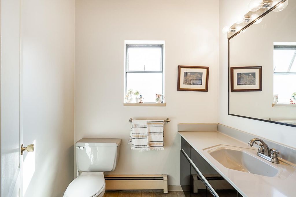 listing image 1108440730224962010