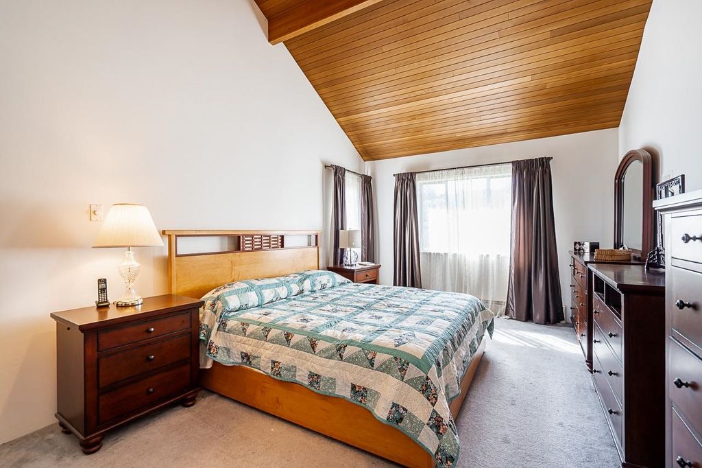 listing image 1109533971603025630