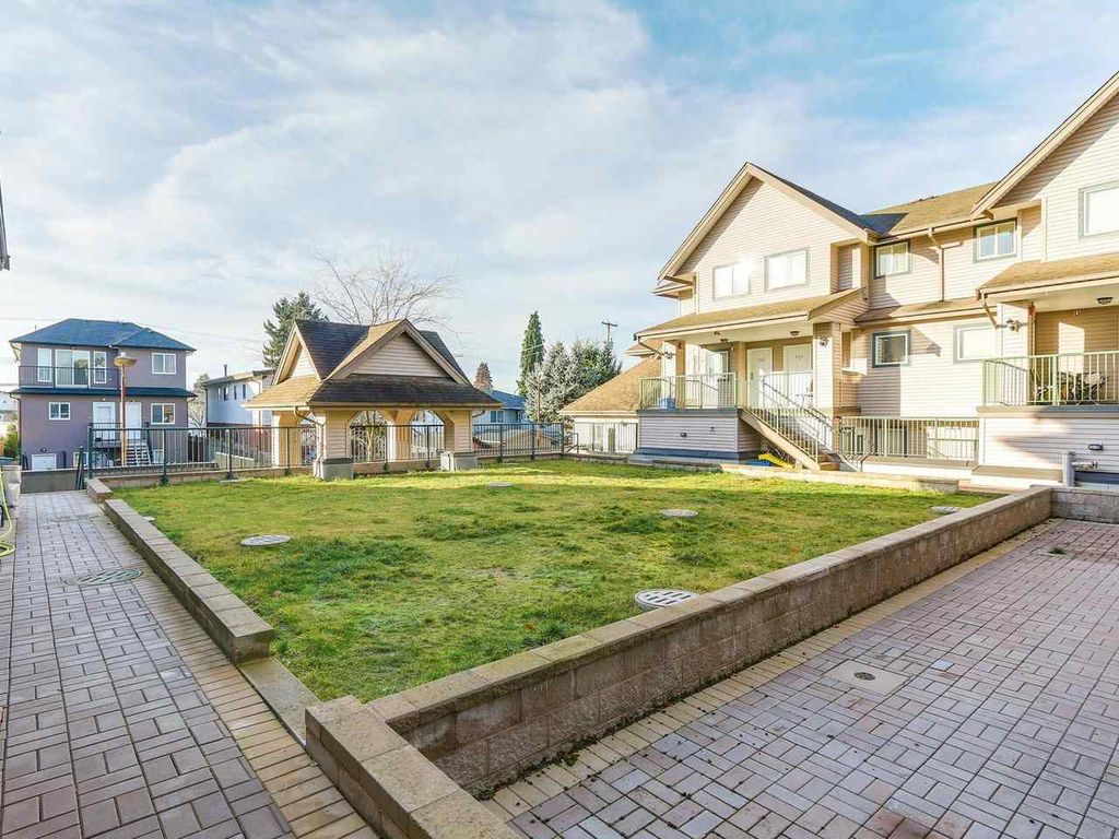 listing image 1101081079233279542