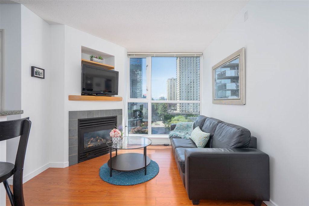 listing image 1107412578672616785