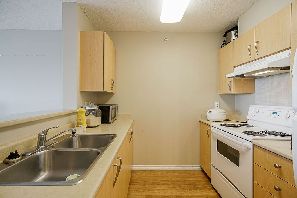 listing image 1105145079734582323