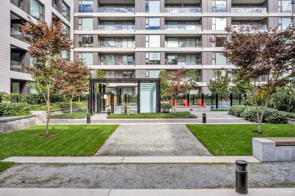 listing image 1109185453114843708