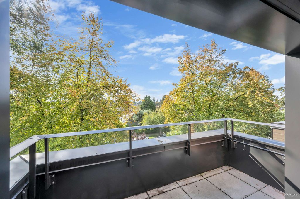 listing image 1100527762093012420