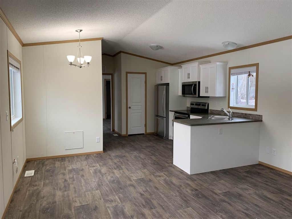 listing image 1102675322790609394