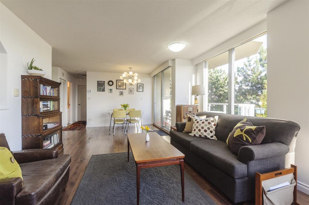 listing image 1100355394362207912