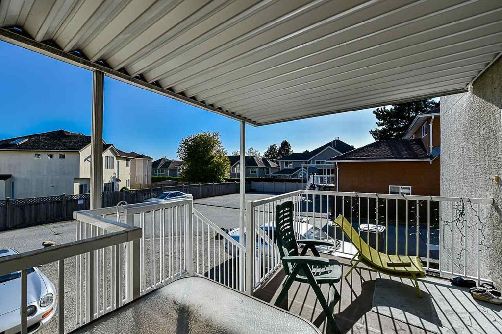 listing image 1103336329025328755