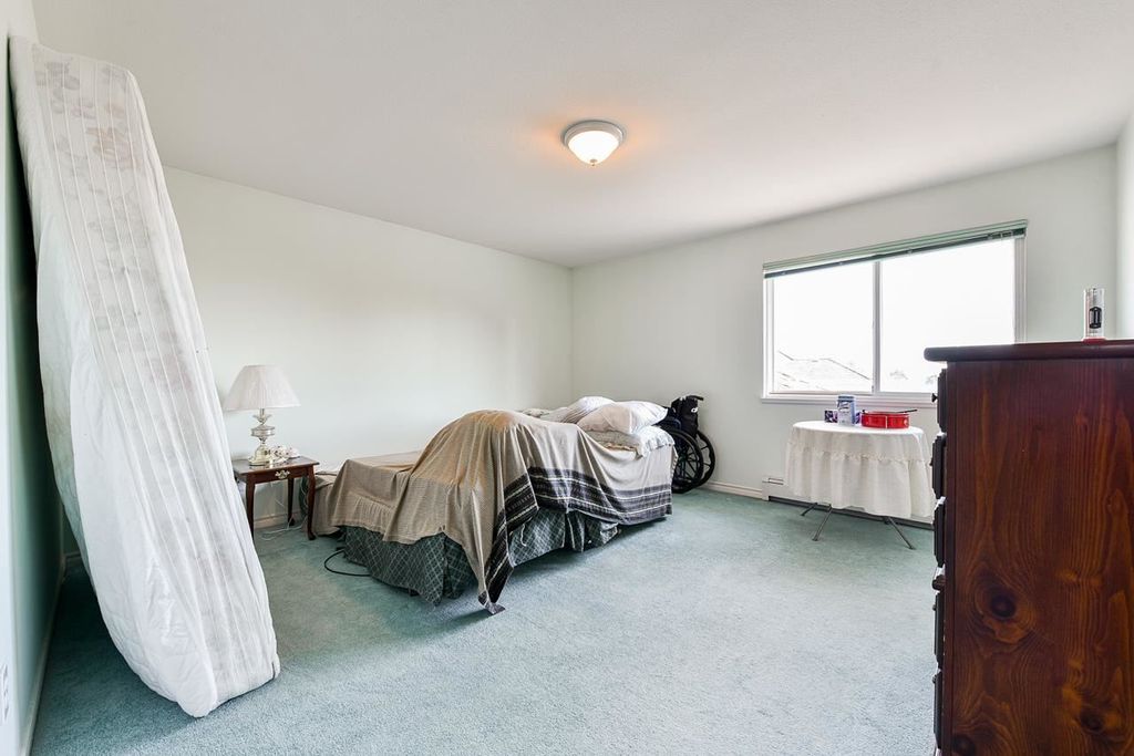 listing image 1100046247366780129