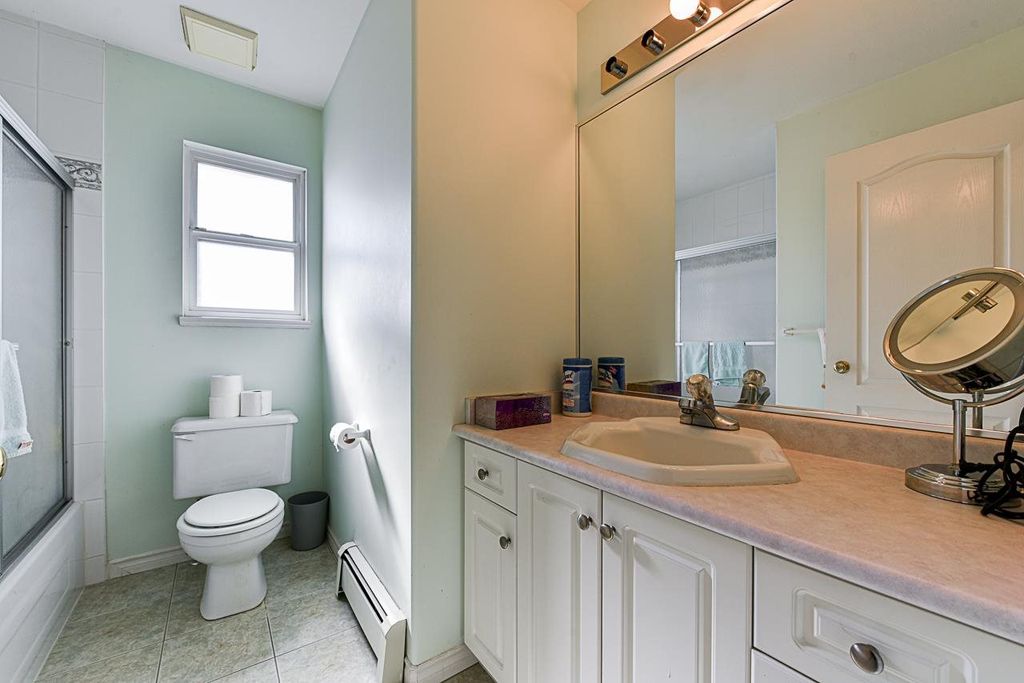 listing image 1105982373721972717