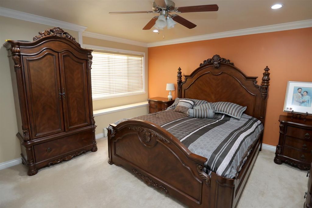 listing image 1107545481560602662