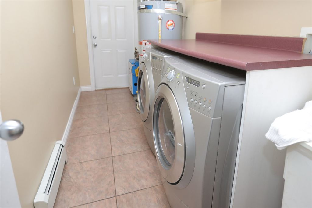 listing image 1106281329923532671