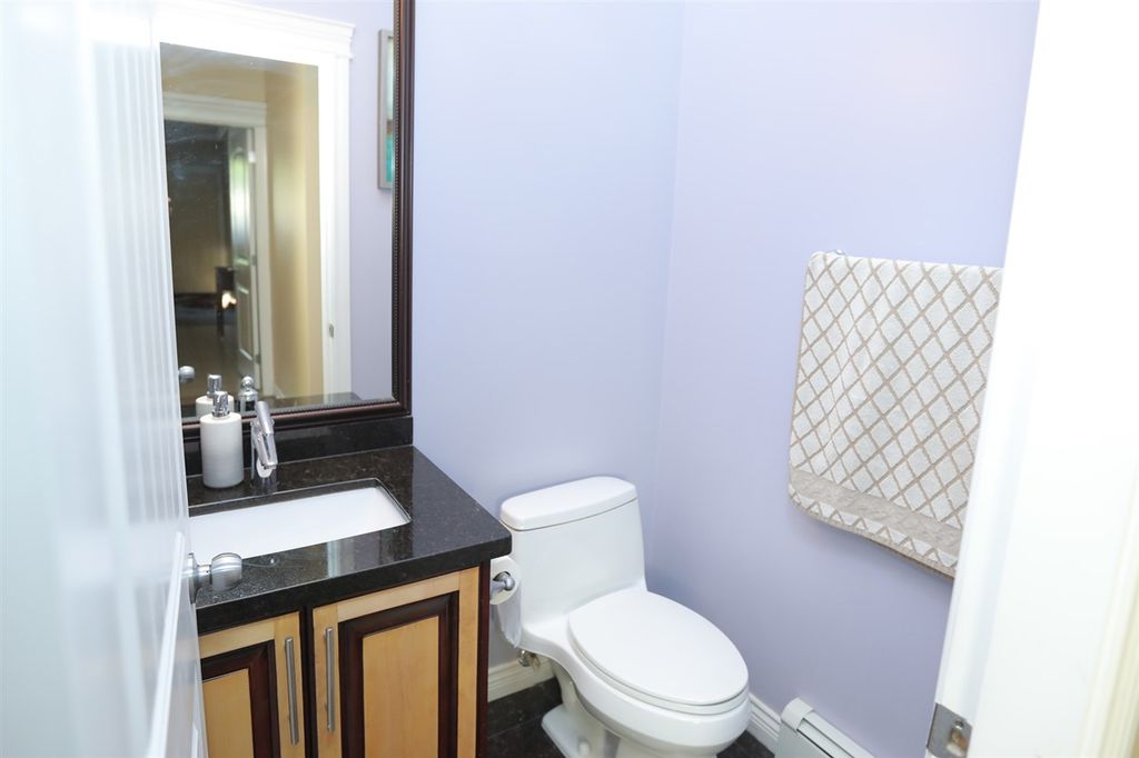 listing image 1105403228186985451