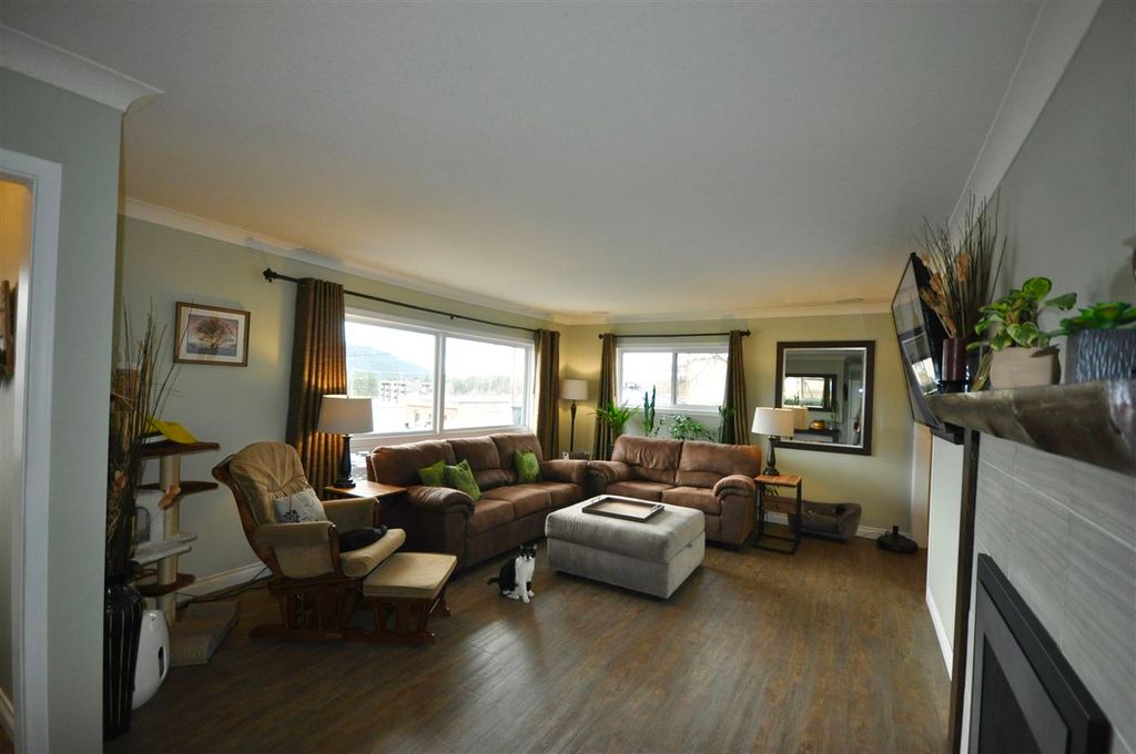 listing image 1107687055495068315