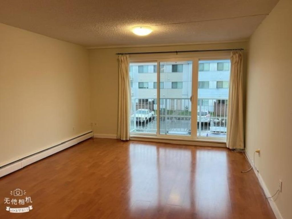 listing image 1105710859897926329