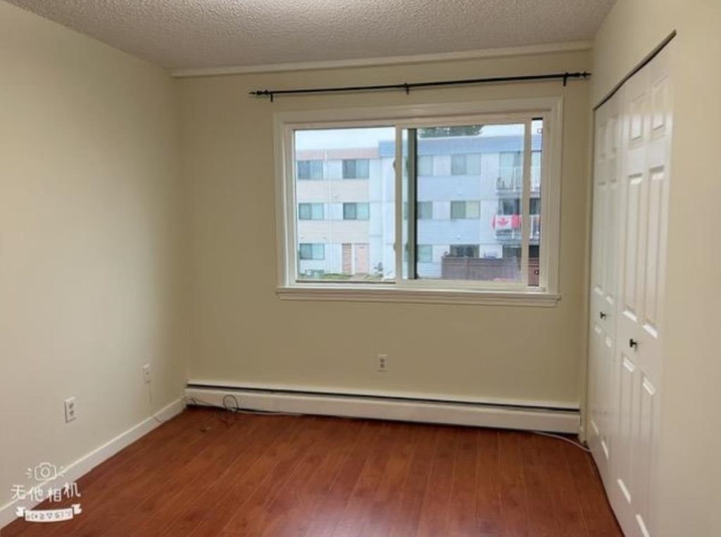 listing image 1109840888810285730