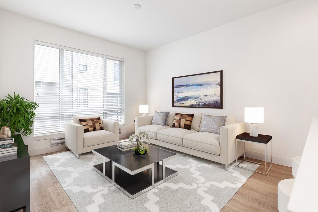 listing image 1106878822001850573