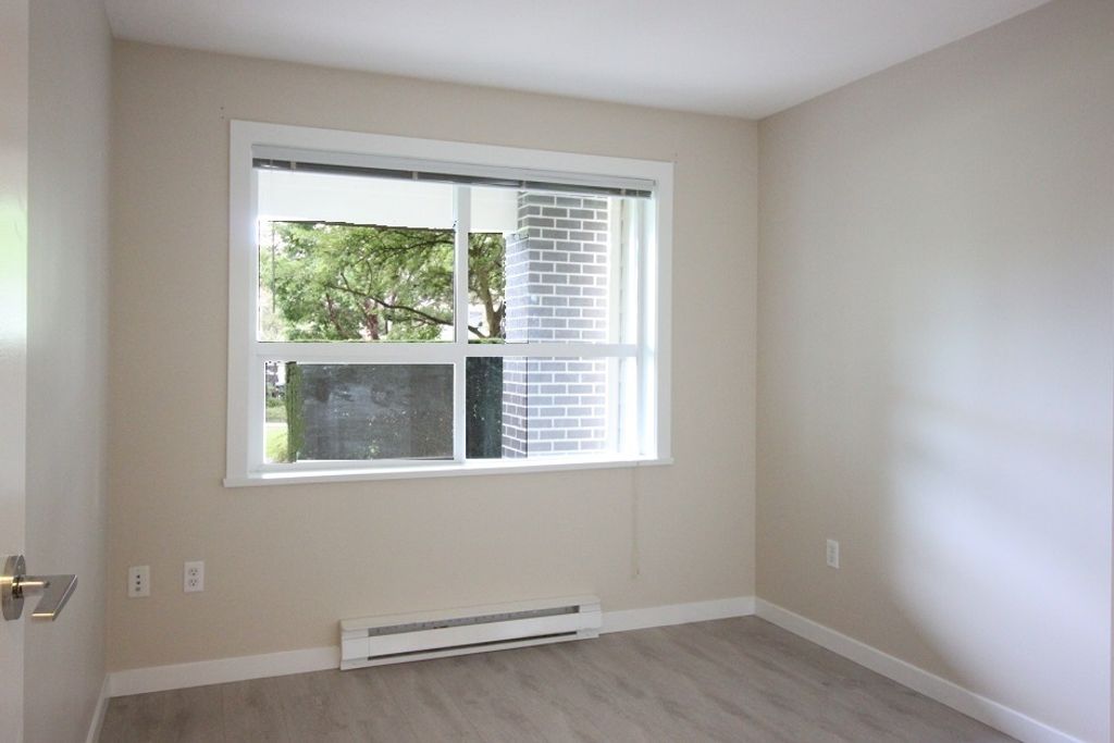 listing image 1105728378860554926