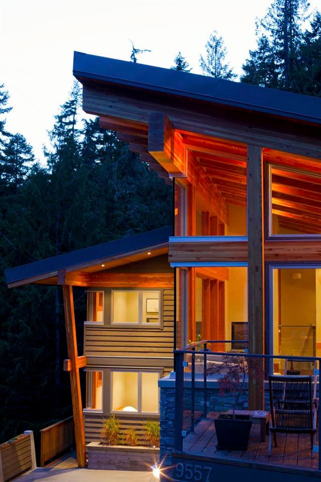 listing image 1104300457821881844