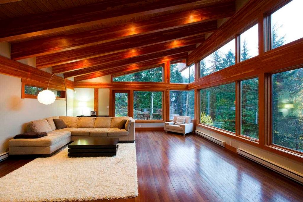 listing image 1103596522302176145