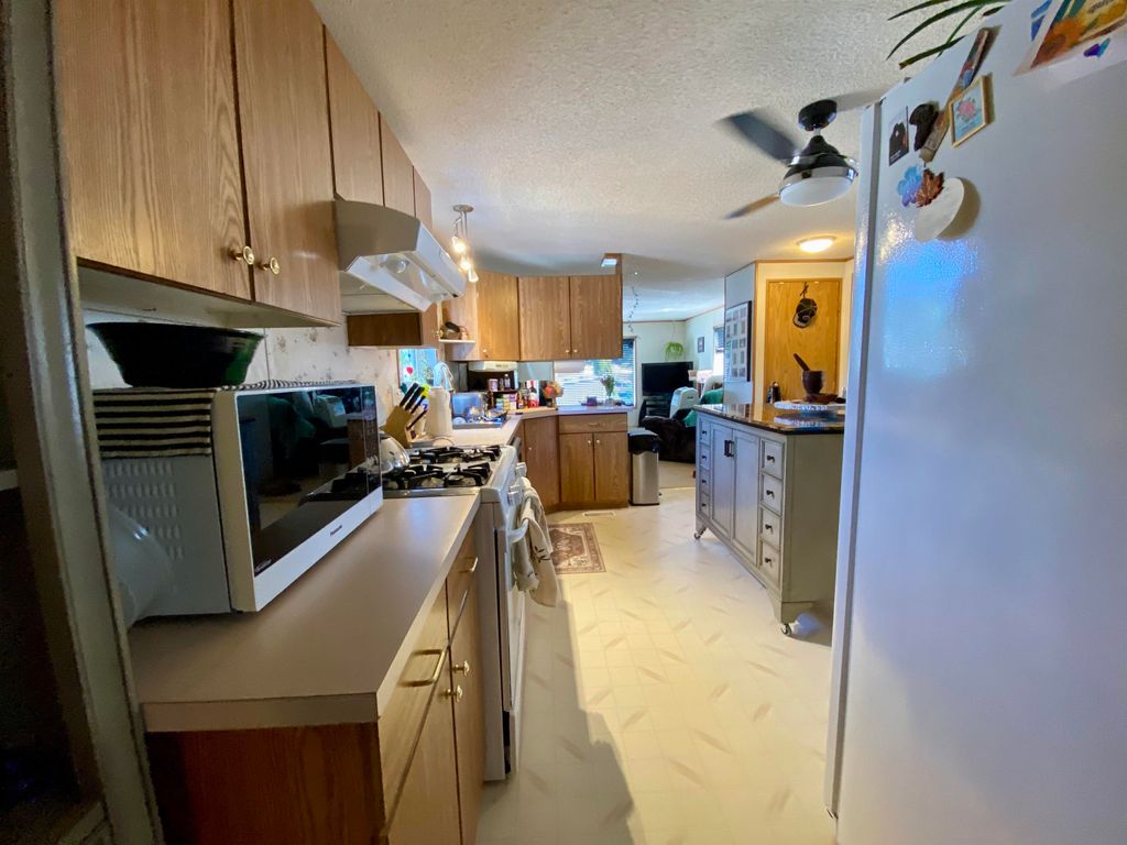 listing image 1105717761546597263