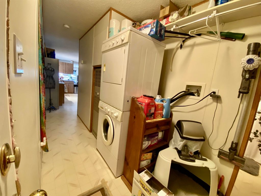 listing image 1103688833838106266