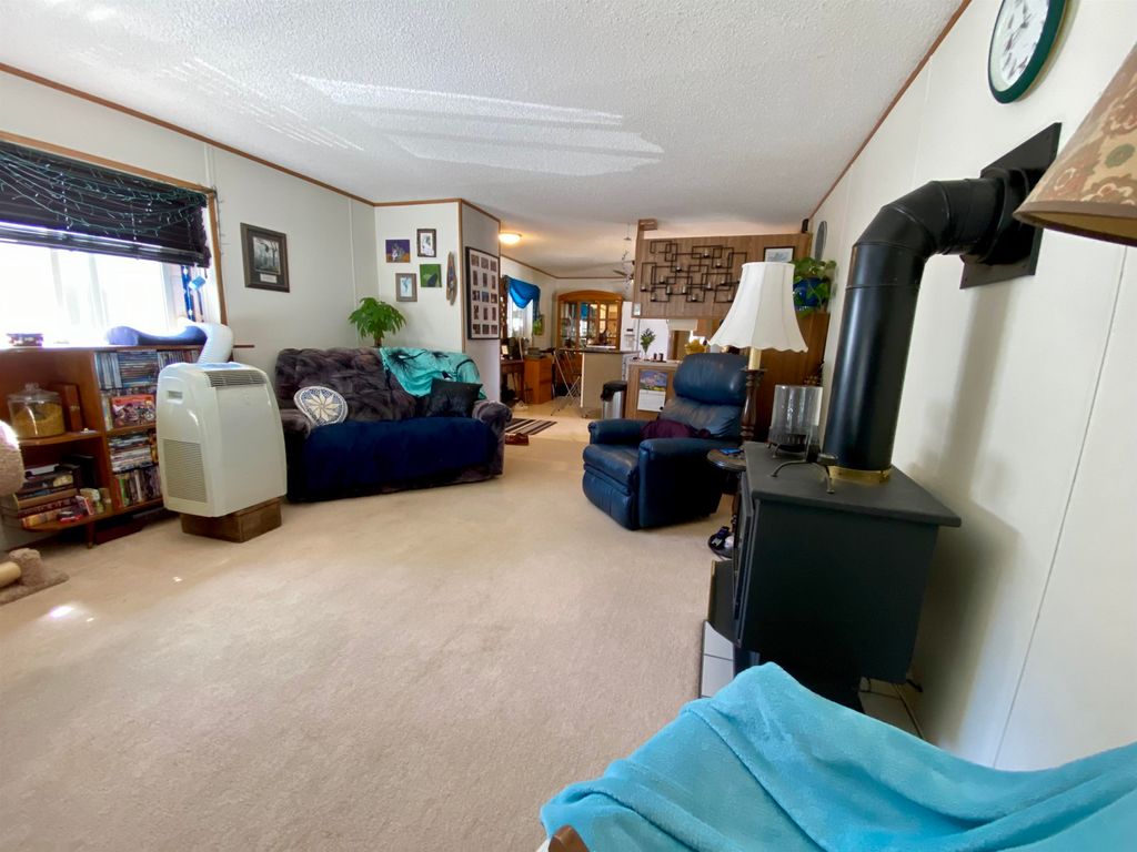 listing image 1100057632516548350
