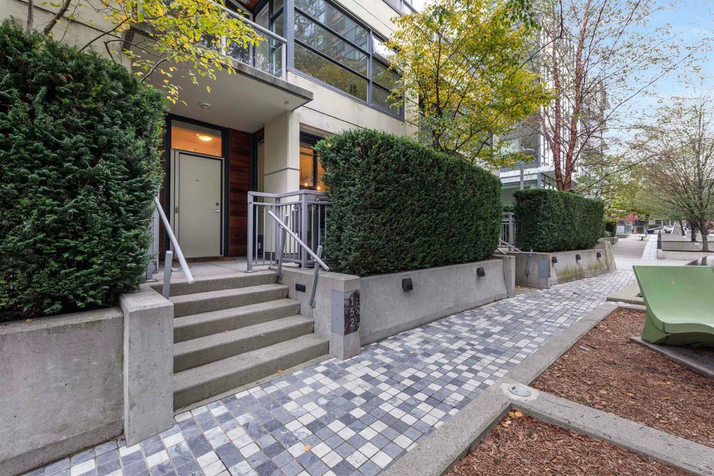 listing image 1105171951573417457