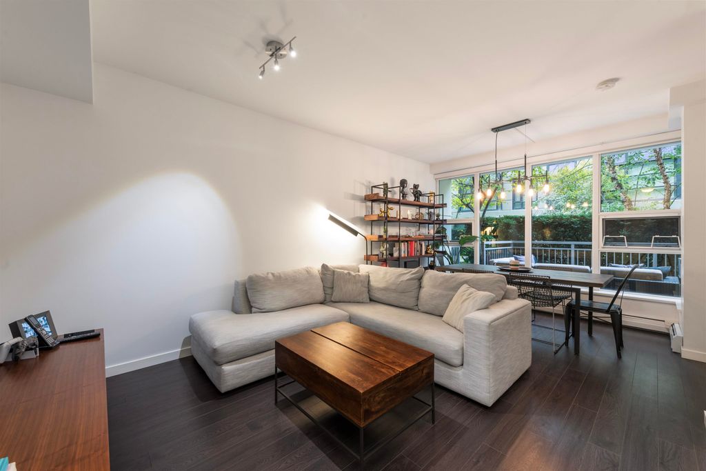 listing image 1105823270689559757