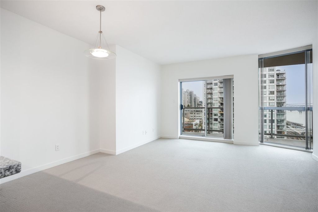 listing image 1108089284936381934