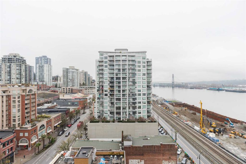 listing image 1103296157281393829