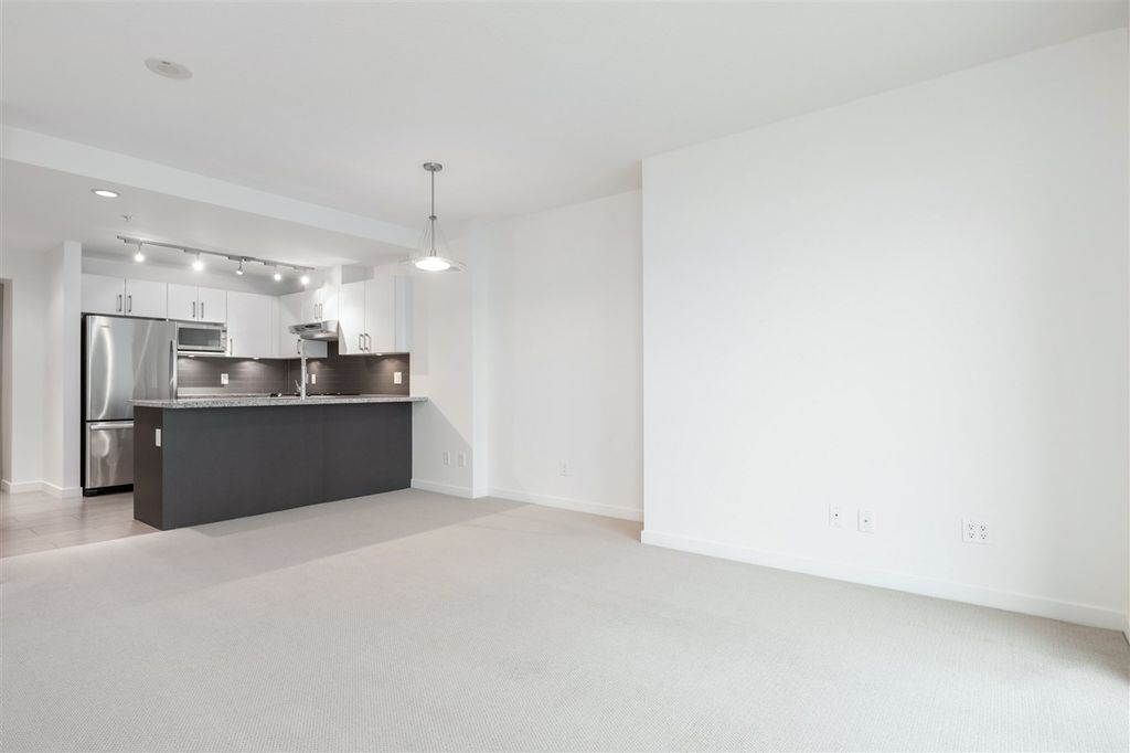 listing image 1100551853238735670
