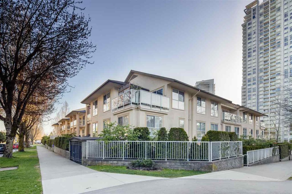 listing image 1106066107206720347