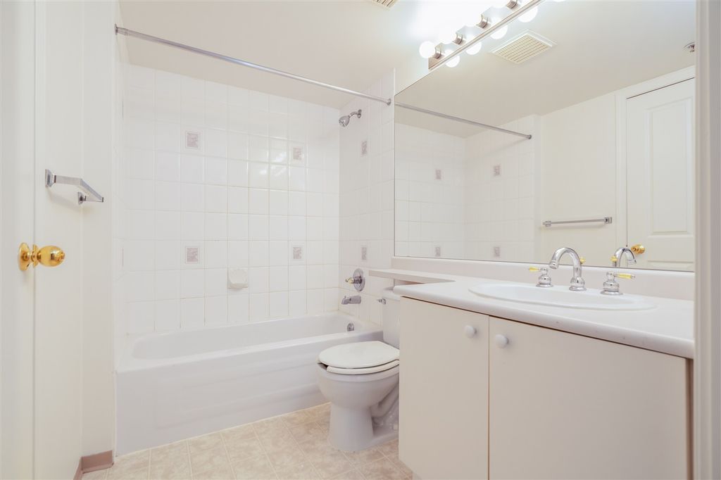 listing image 1102671051419413616