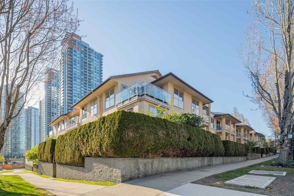 listing image 1109863182005576719