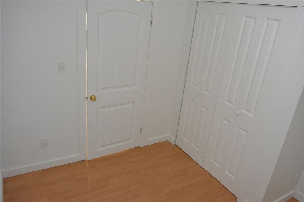 listing image 1101308424184855750