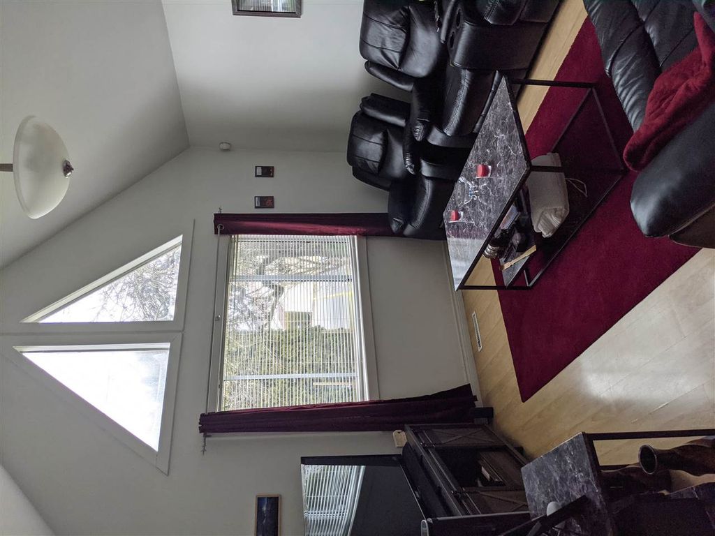 listing image 1108229726043868560