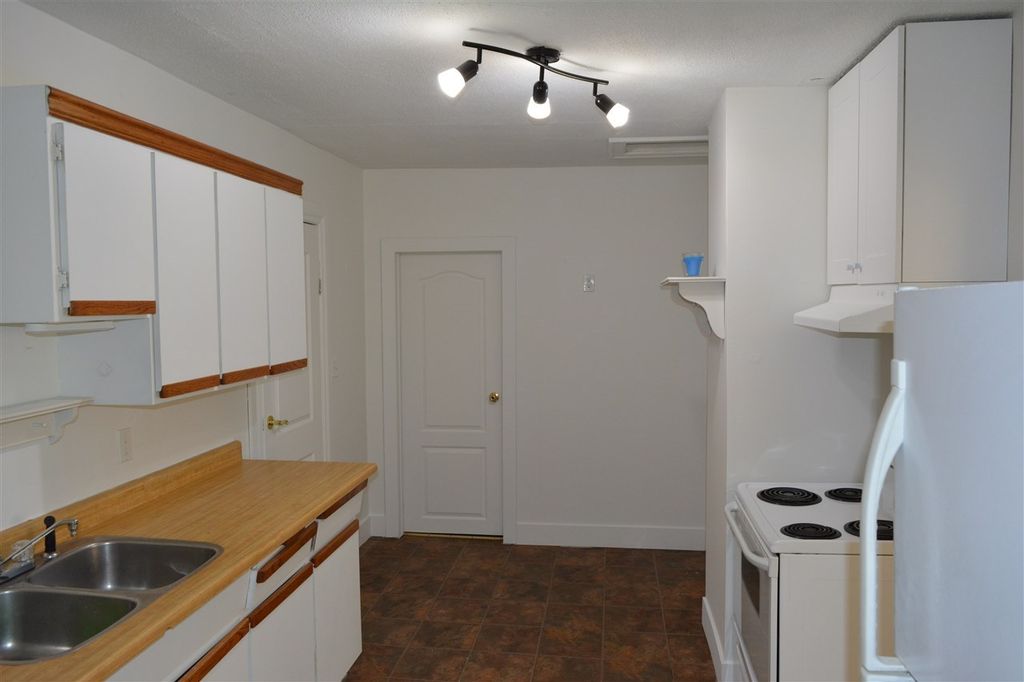 listing image 1105496256671753592