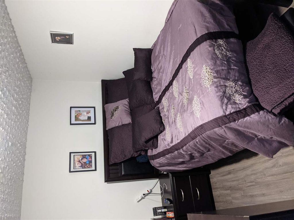 listing image 1100185457880370831