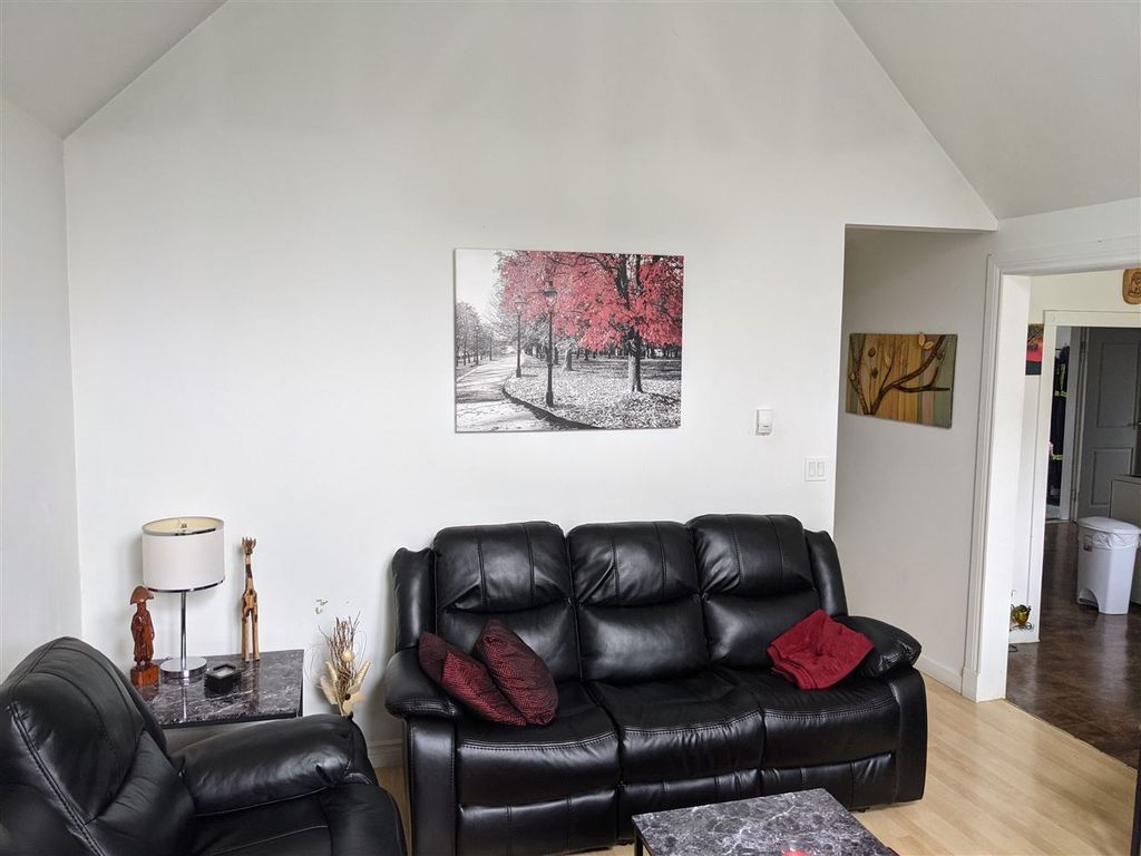 listing image 1103529119294508634