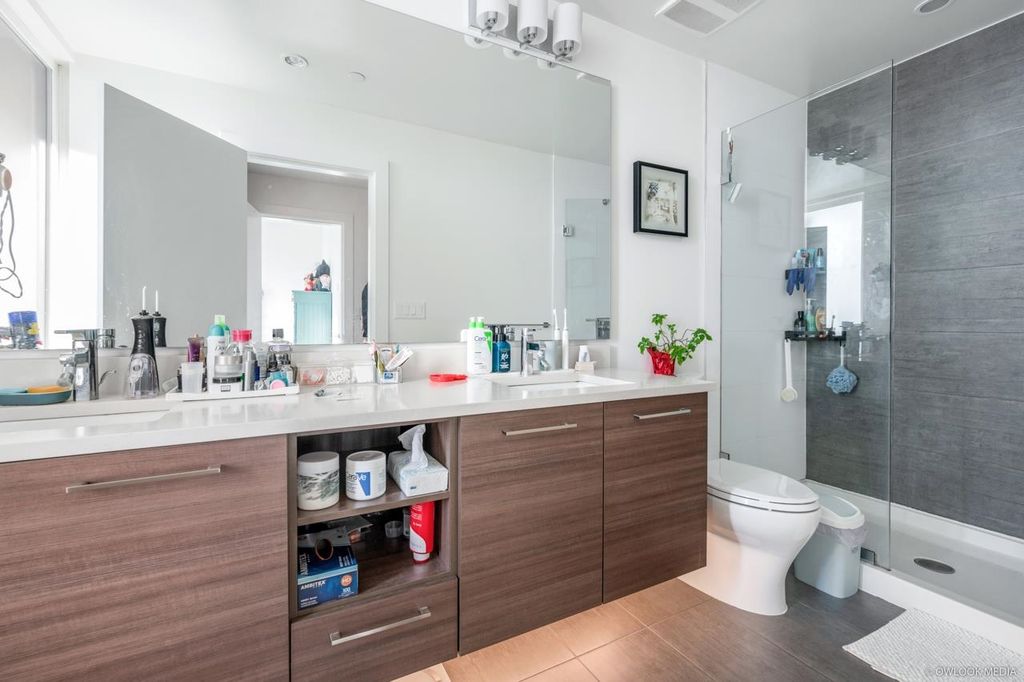 listing image 1104469565555720169