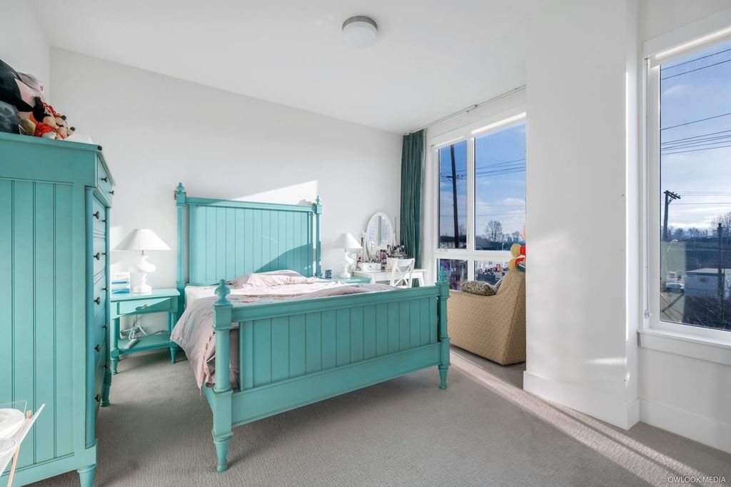 listing image 1105346806587355981