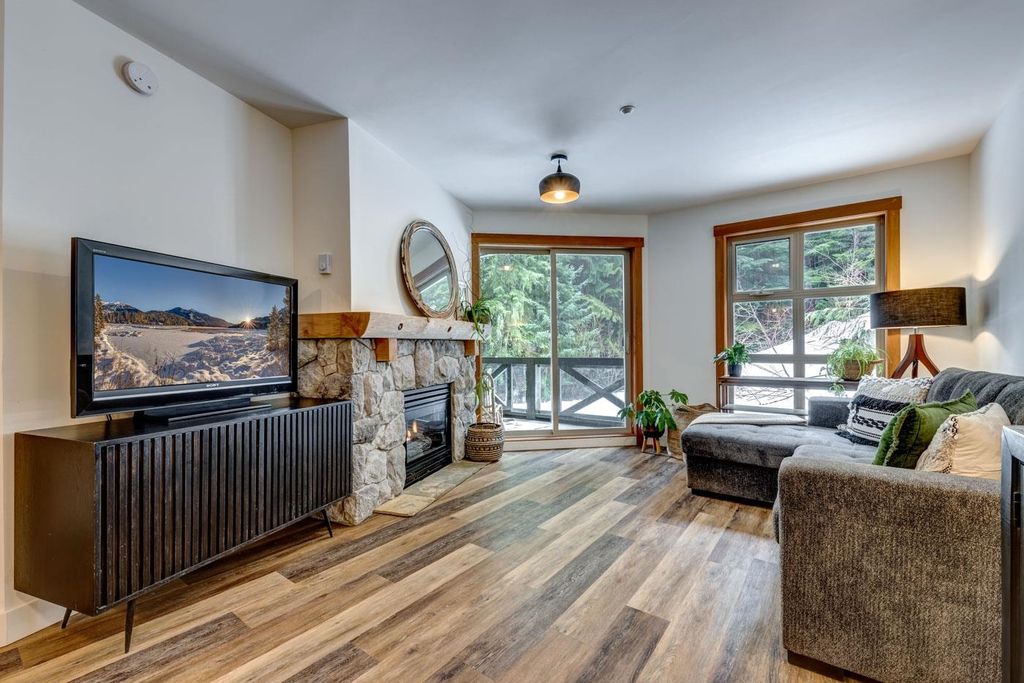 listing image 1109632018195956192