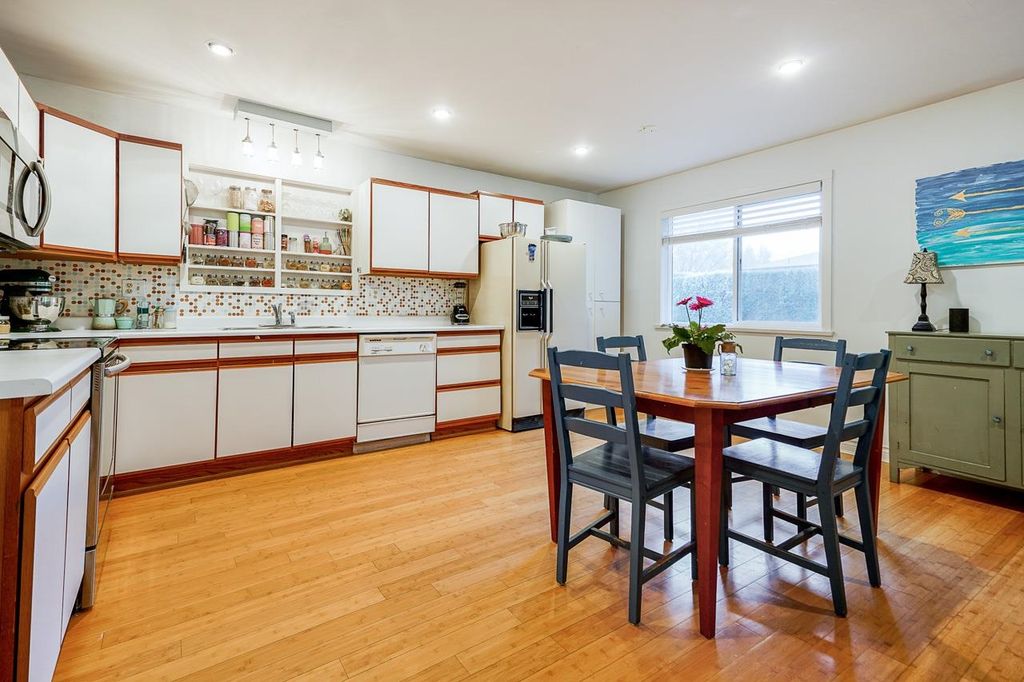 listing image 1101866460992813769