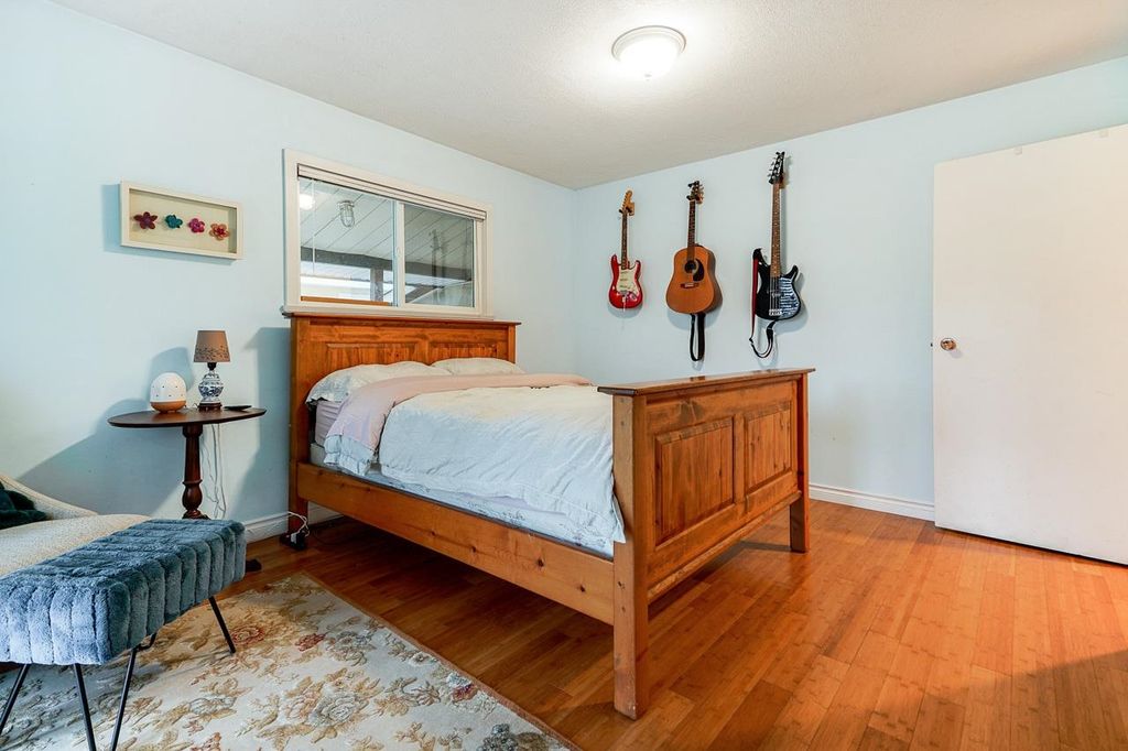 listing image 1101579522472257448