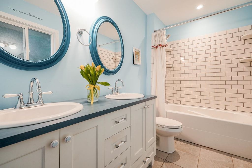 listing image 1102078460037272906