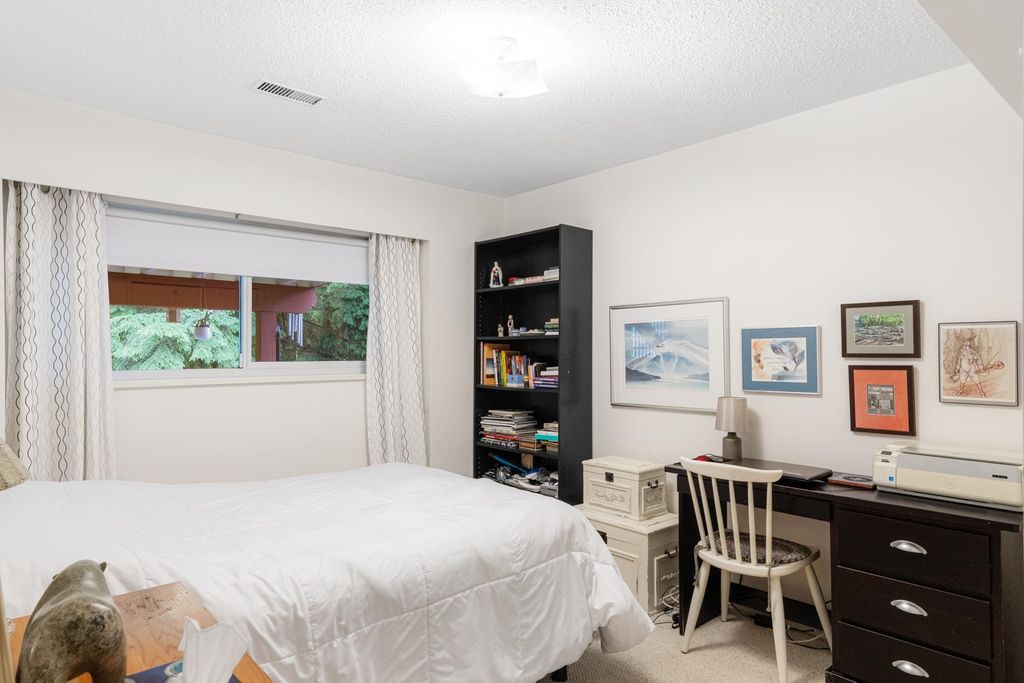 listing image 1106474061083056632