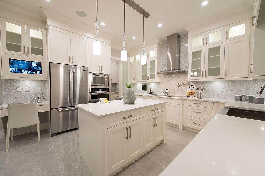 listing image 1101644675907331832