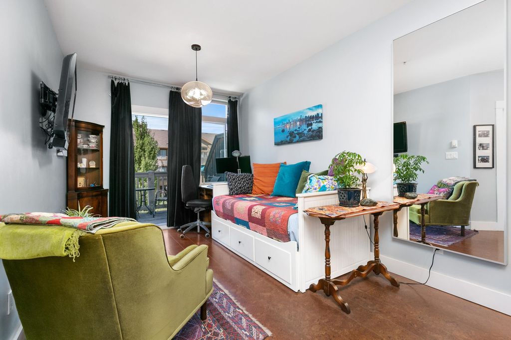 listing image 1109502172460388394