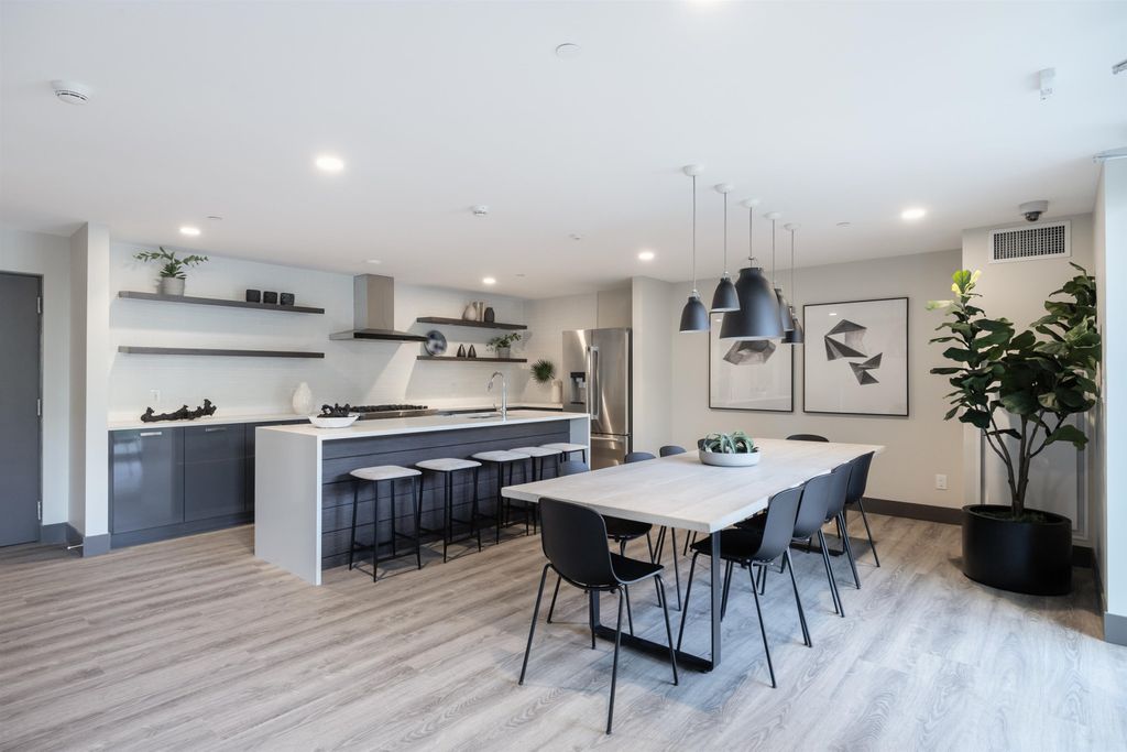 listing image 1105157584946337372