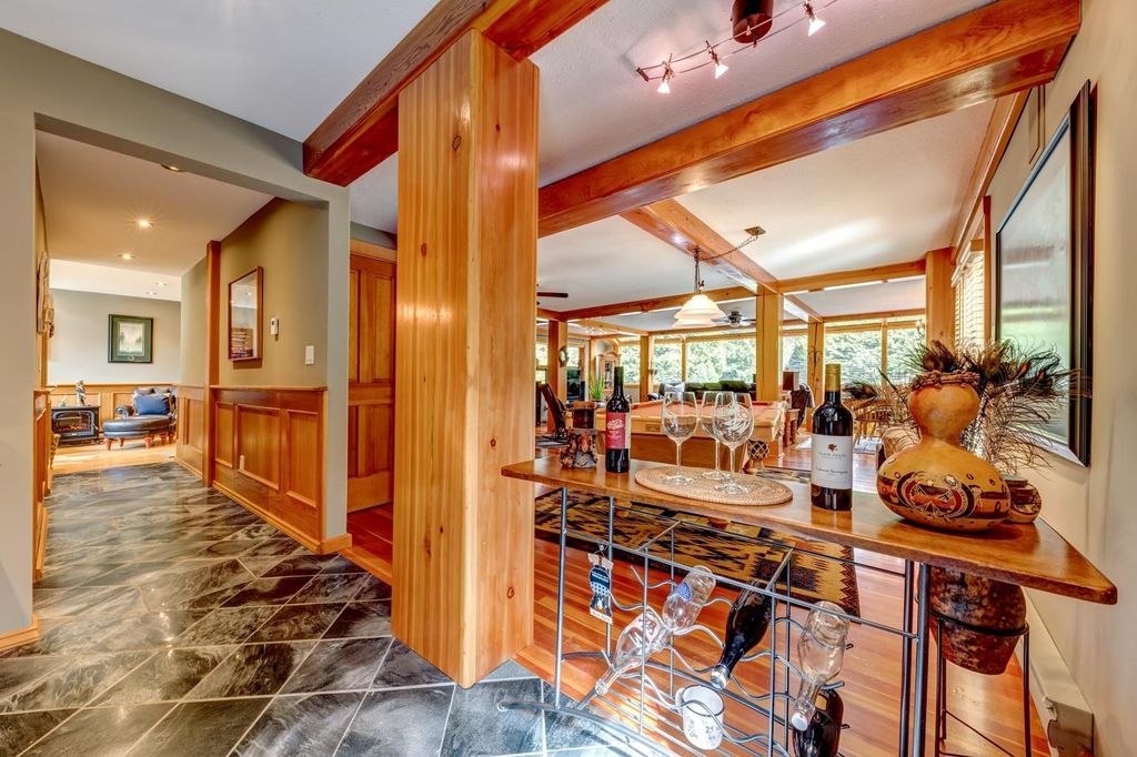 listing image 1109157755699347152