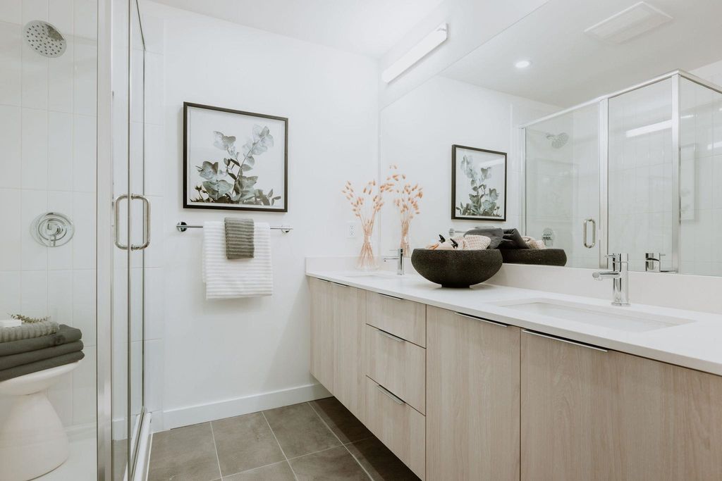 listing image 1100084914730008255